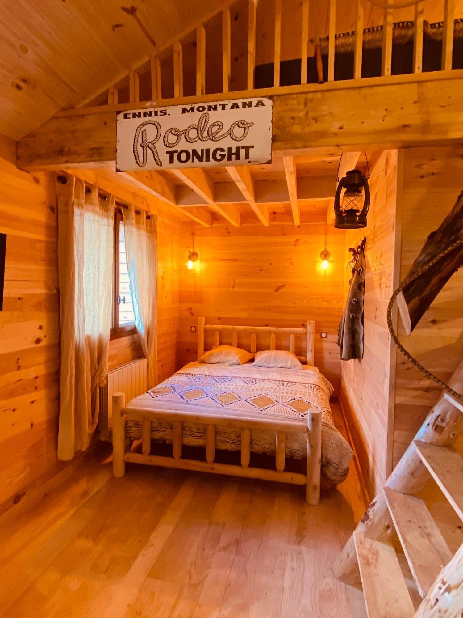 Ferienwohnung Escapade Dans Un Ranch Le Sourn Exterior foto