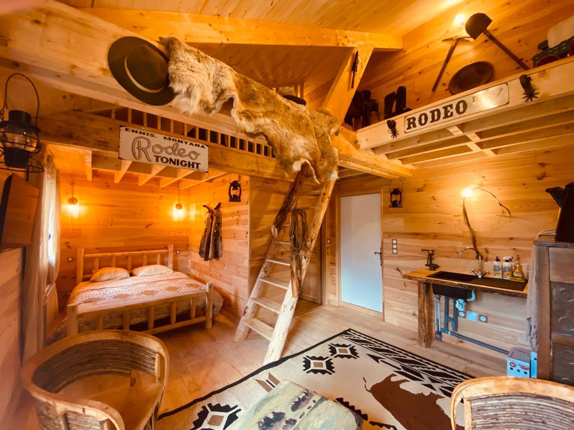 Ferienwohnung Escapade Dans Un Ranch Le Sourn Exterior foto